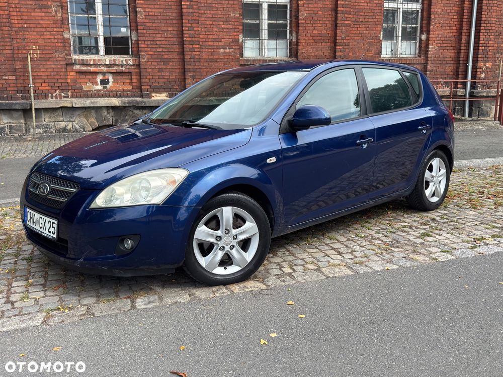 Kia Ceed 2.0 CRDi Mind - 1