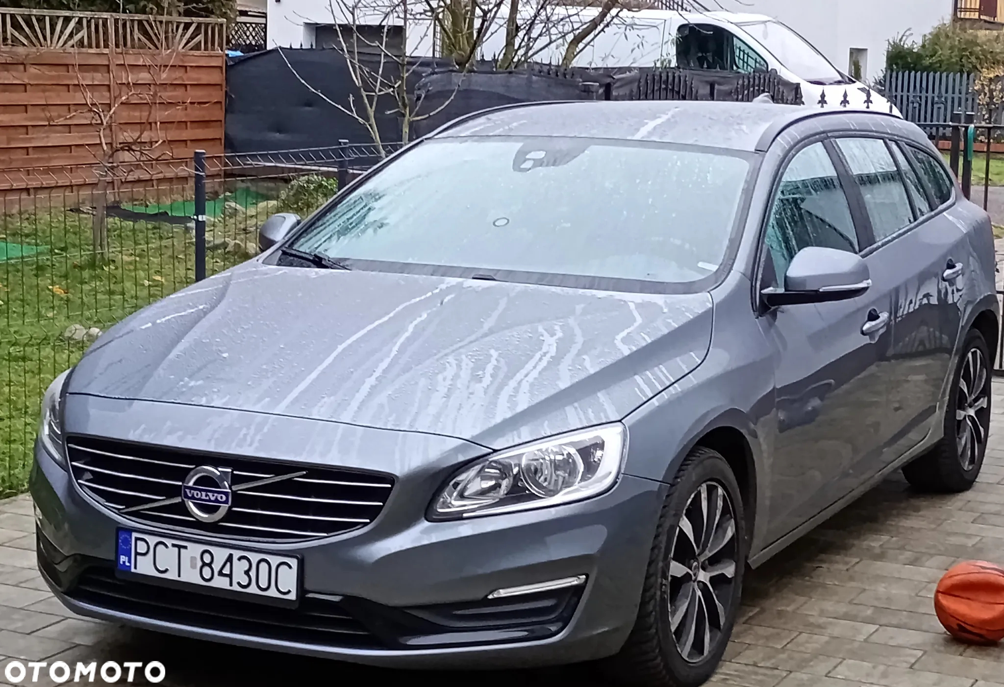 Volvo V60 D2 Summum - 2