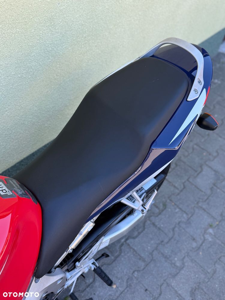 Honda CBR - 33