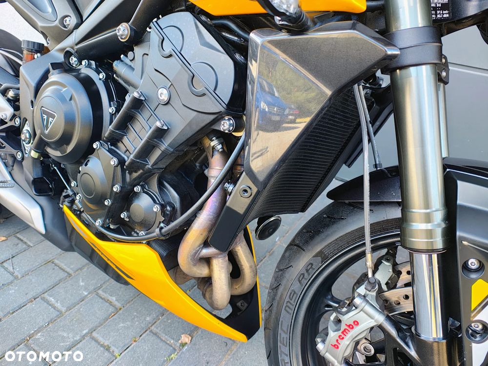 Triumph Street Triple - 14
