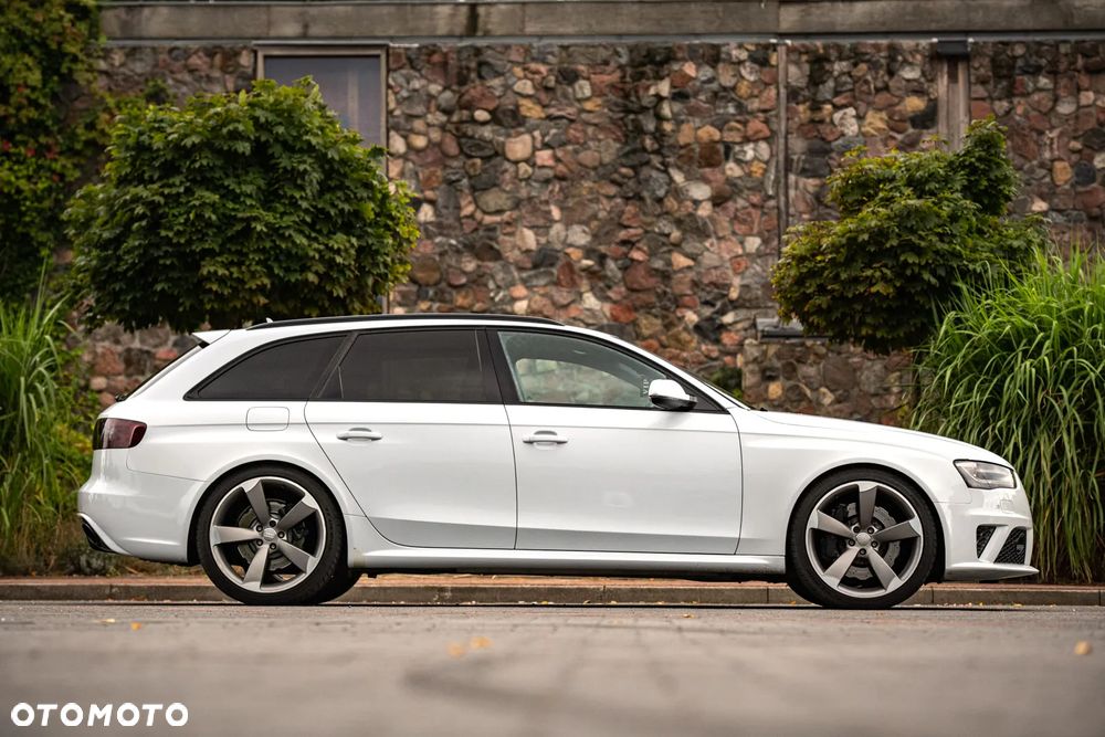 Audi RS4 Avant Avant S tronic - 4