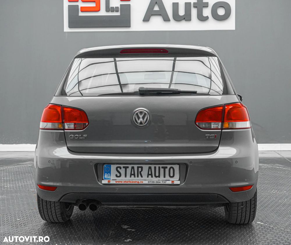 Volkswagen Golf 2010 photo 5