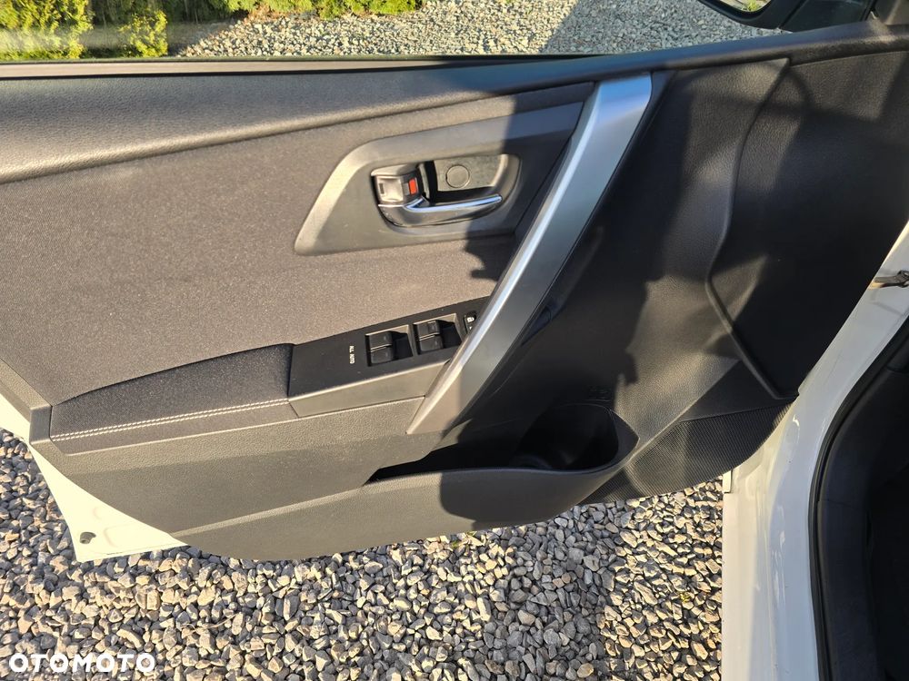 Toyota Auris 1.8 HSD Prestige NAVI - 23