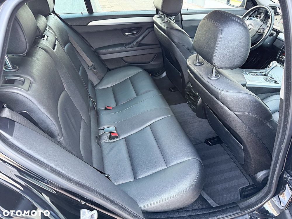 BMW Seria 5 520d xDrive - 27