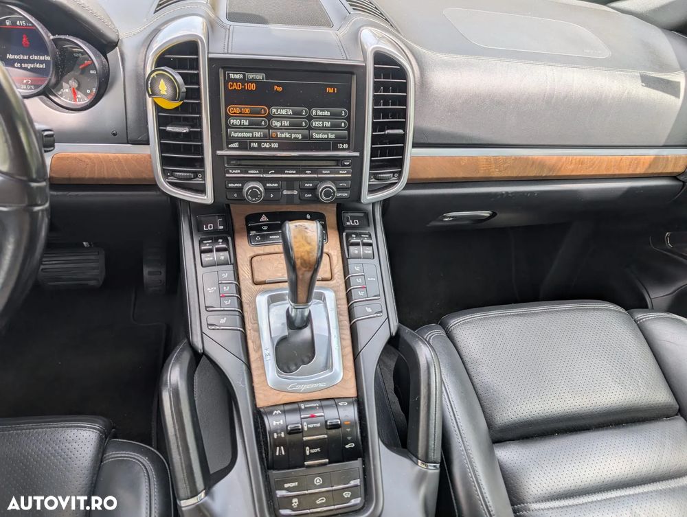 Porsche Cayenne Platinum Edition - 19