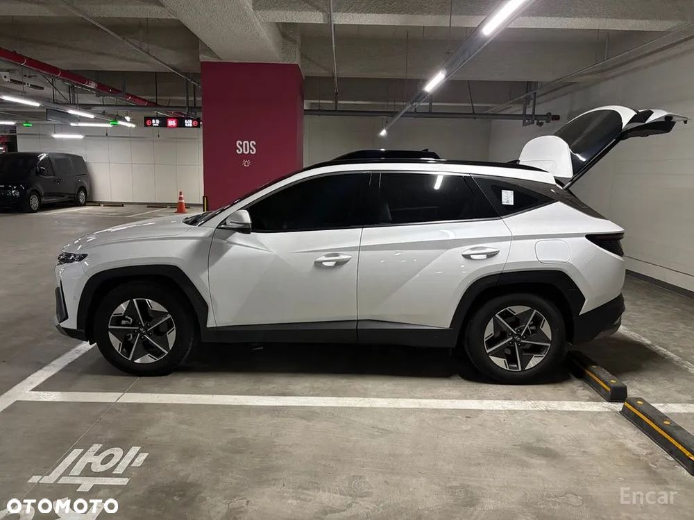 Hyundai Tucson - 4