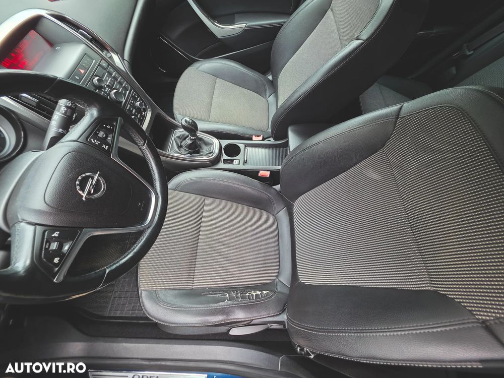 Opel Astra 1.7 CDTI - 10