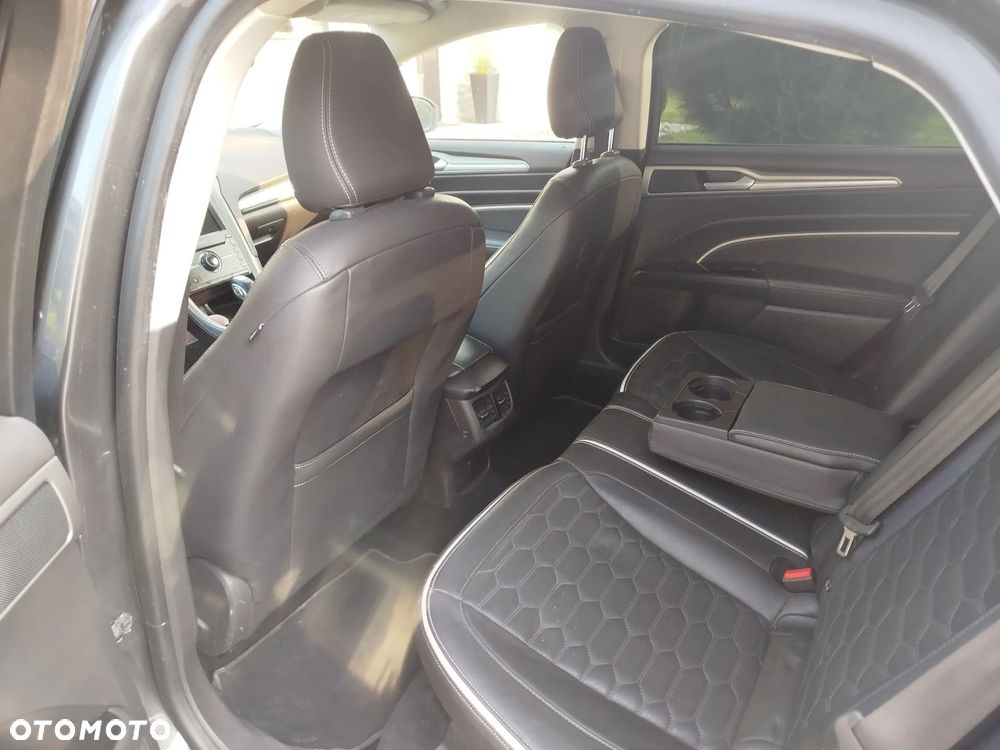 Ford Mondeo - 13