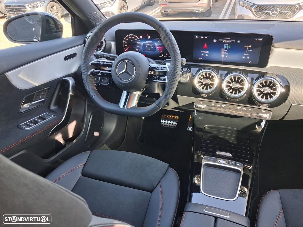 Mercedes-Benz A 180 d - 18