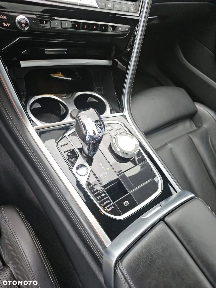 BMW Seria 8 - 6