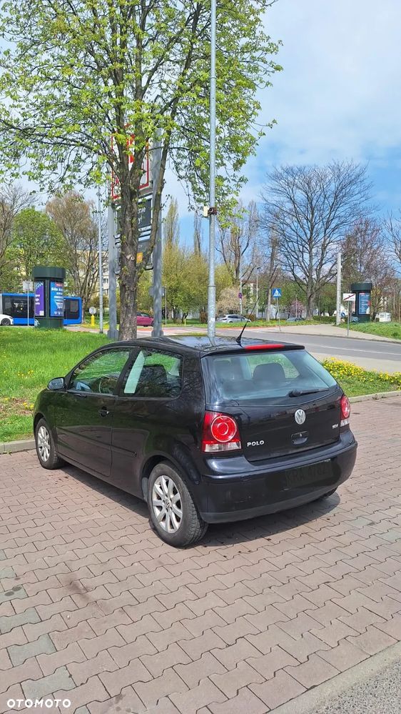 Volkswagen Polo 1.4 16V Comfortline - 4