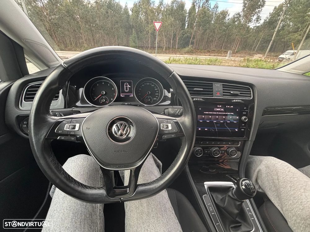 VW Golf 1.0 TSI Sound - 5