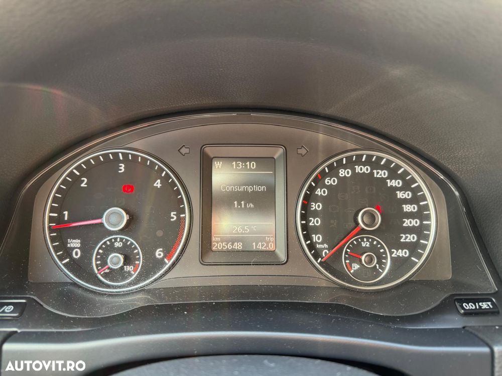Volkswagen Golf 2.0 TDI DPF MATCH - 27