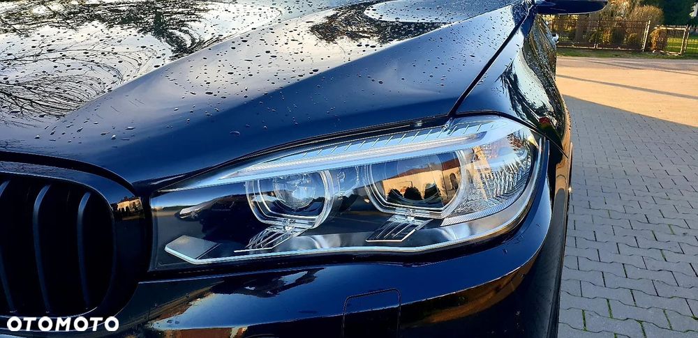 BMW X5 xDrive35i - 8