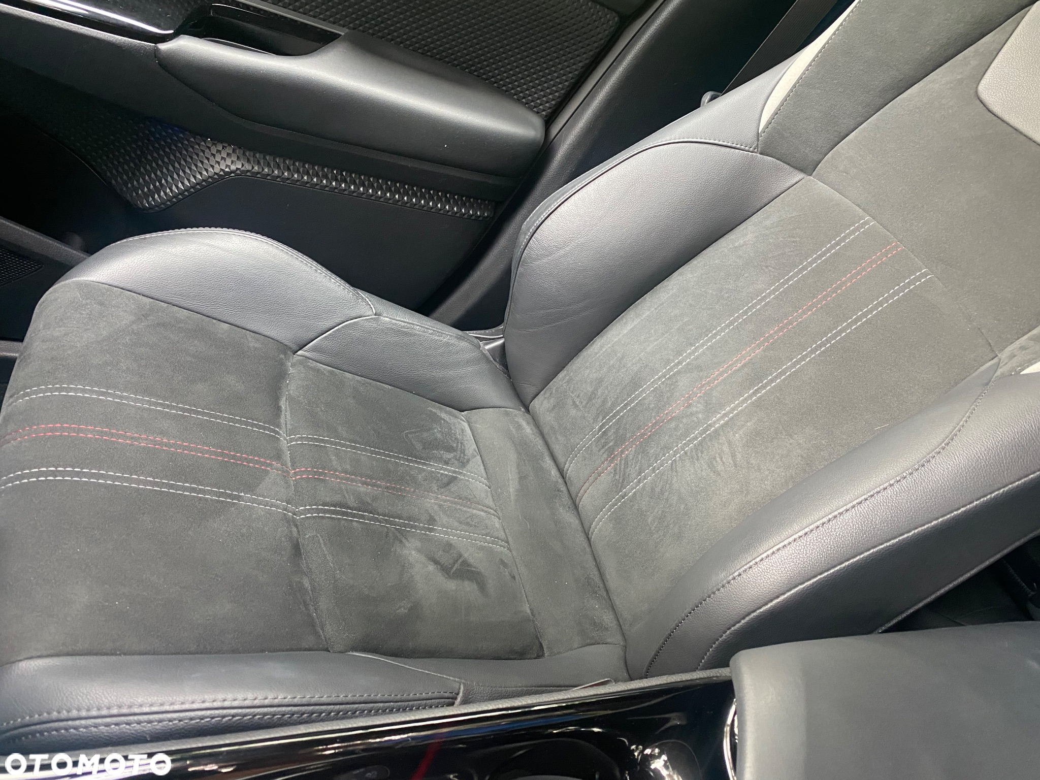Toyota C-HR 2.0 Hybrid GR Sport - 21