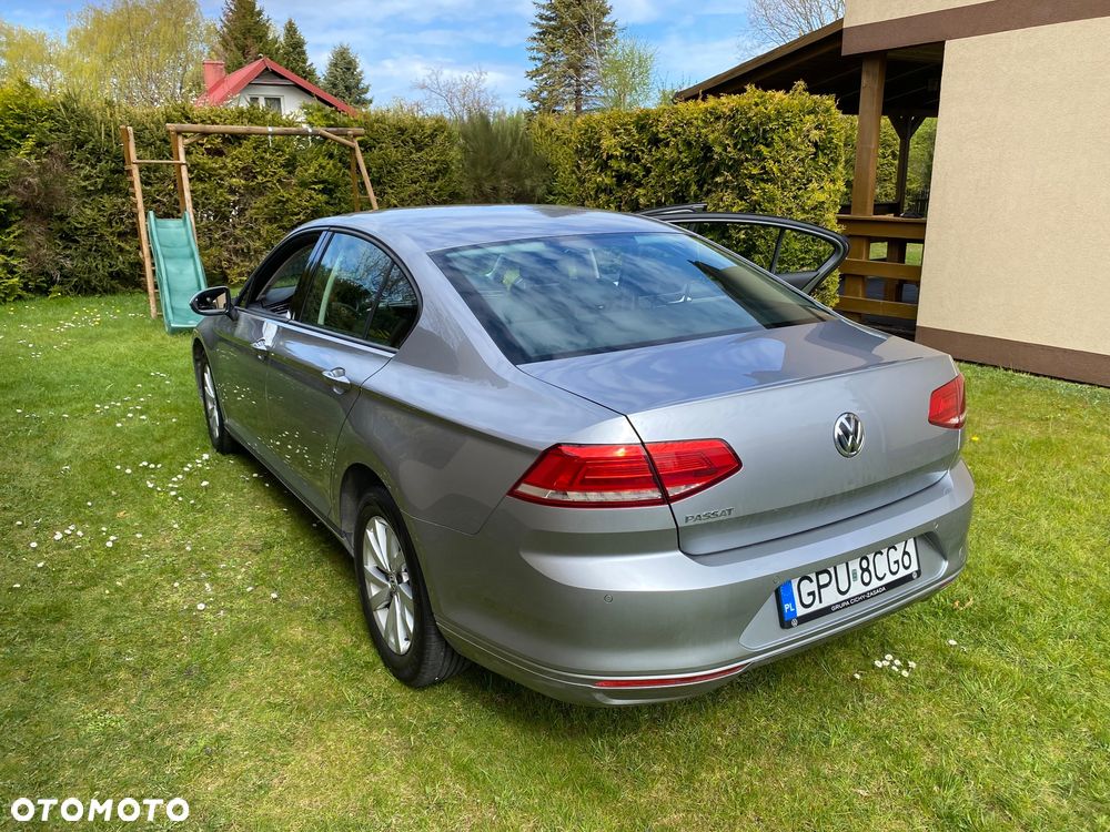 Volkswagen Passat 1.6 TDI BMT Trendline - 4