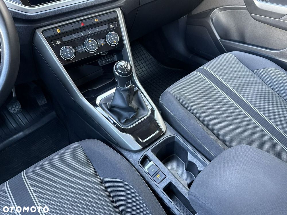 Volkswagen T-Roc 1.0 TSI Advance - 18