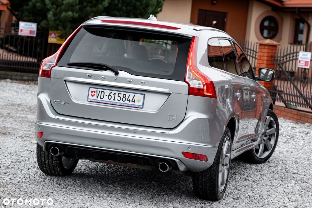 Volvo XC 60 T5 AWD R-Design Momentum EU6 - 9