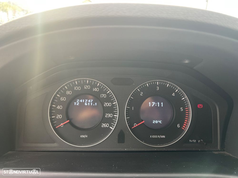 Volvo XC 70 2.4 D Drive Summum - 12