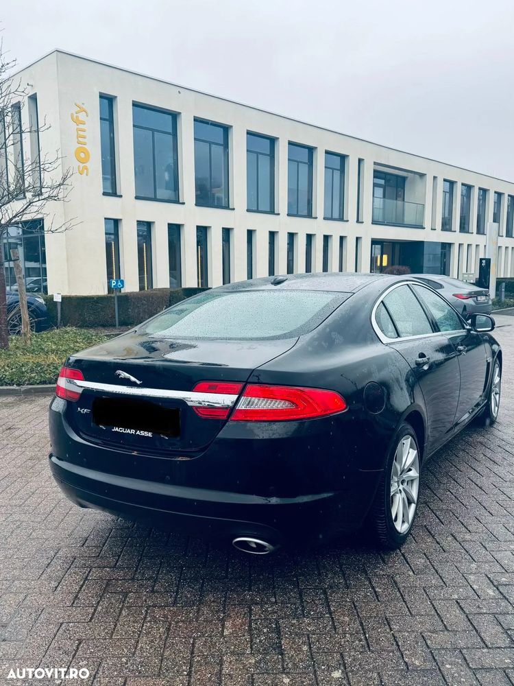 Jaguar XF 2.2 - 4