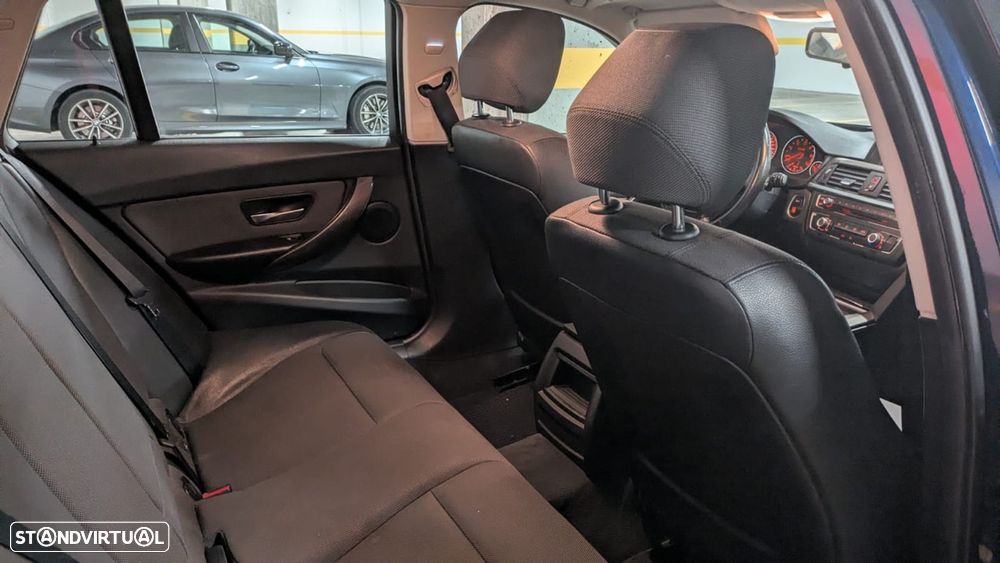 BMW 318 d Line Modern - 8