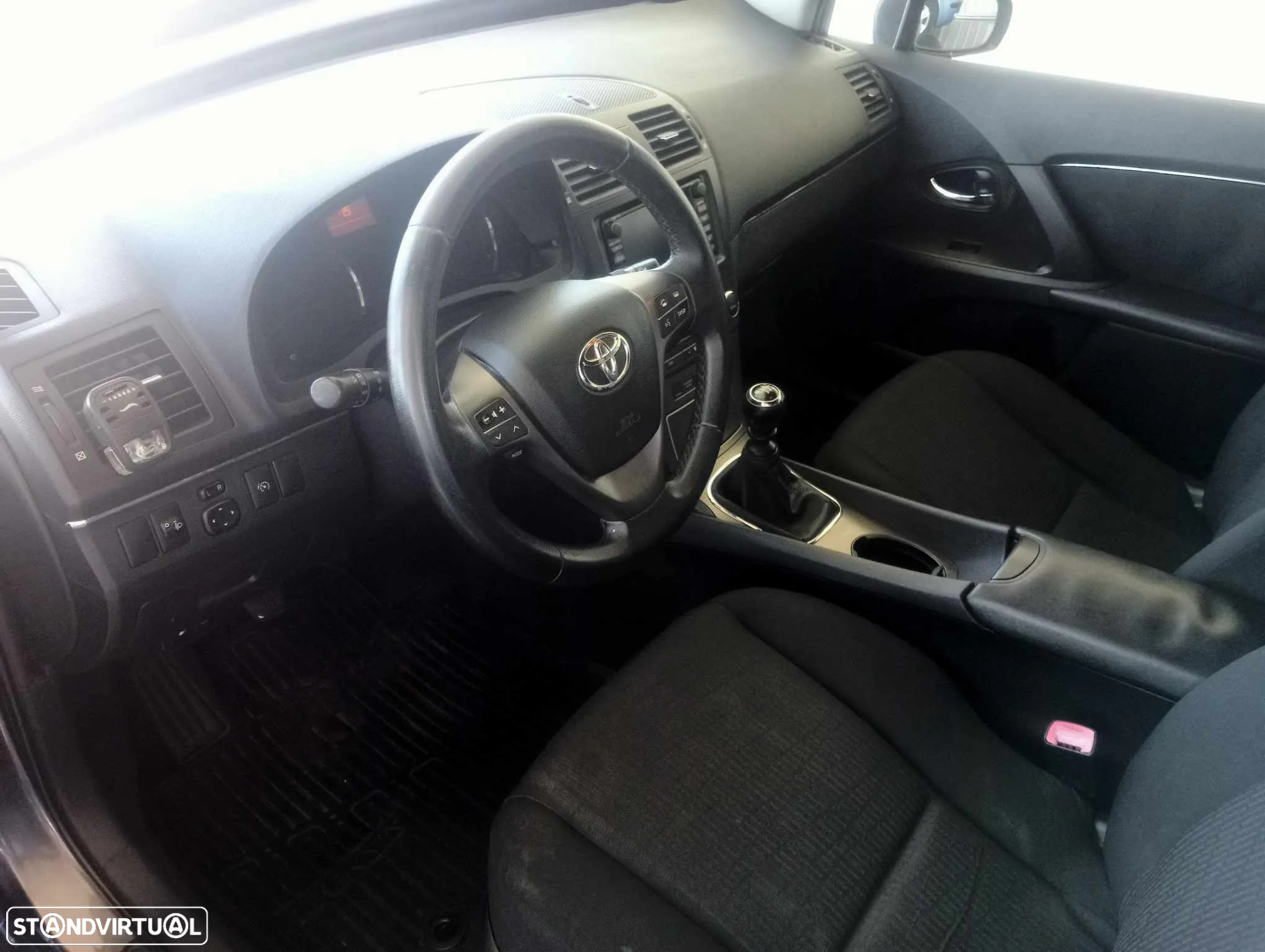 Toyota Avensis SW 2.0 D-4D GPS - 14