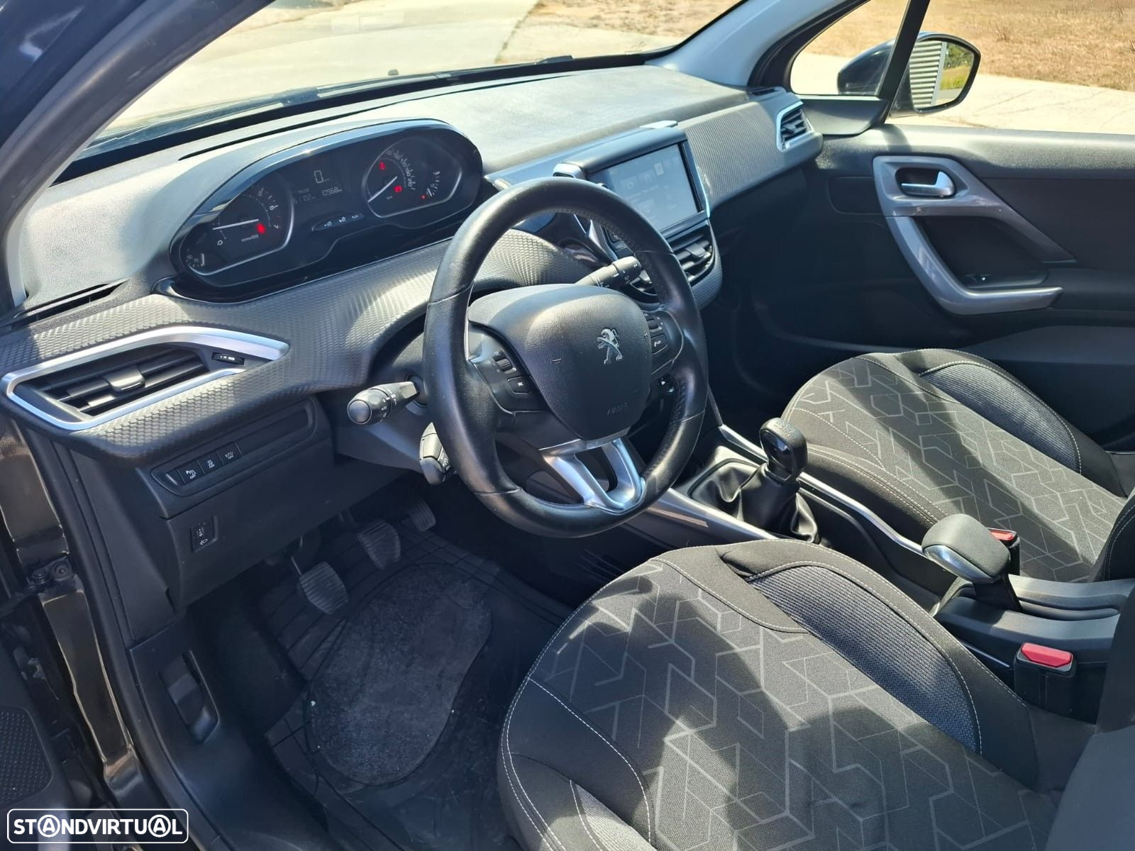 Peugeot 2008 1.2 PureTech Active - 16