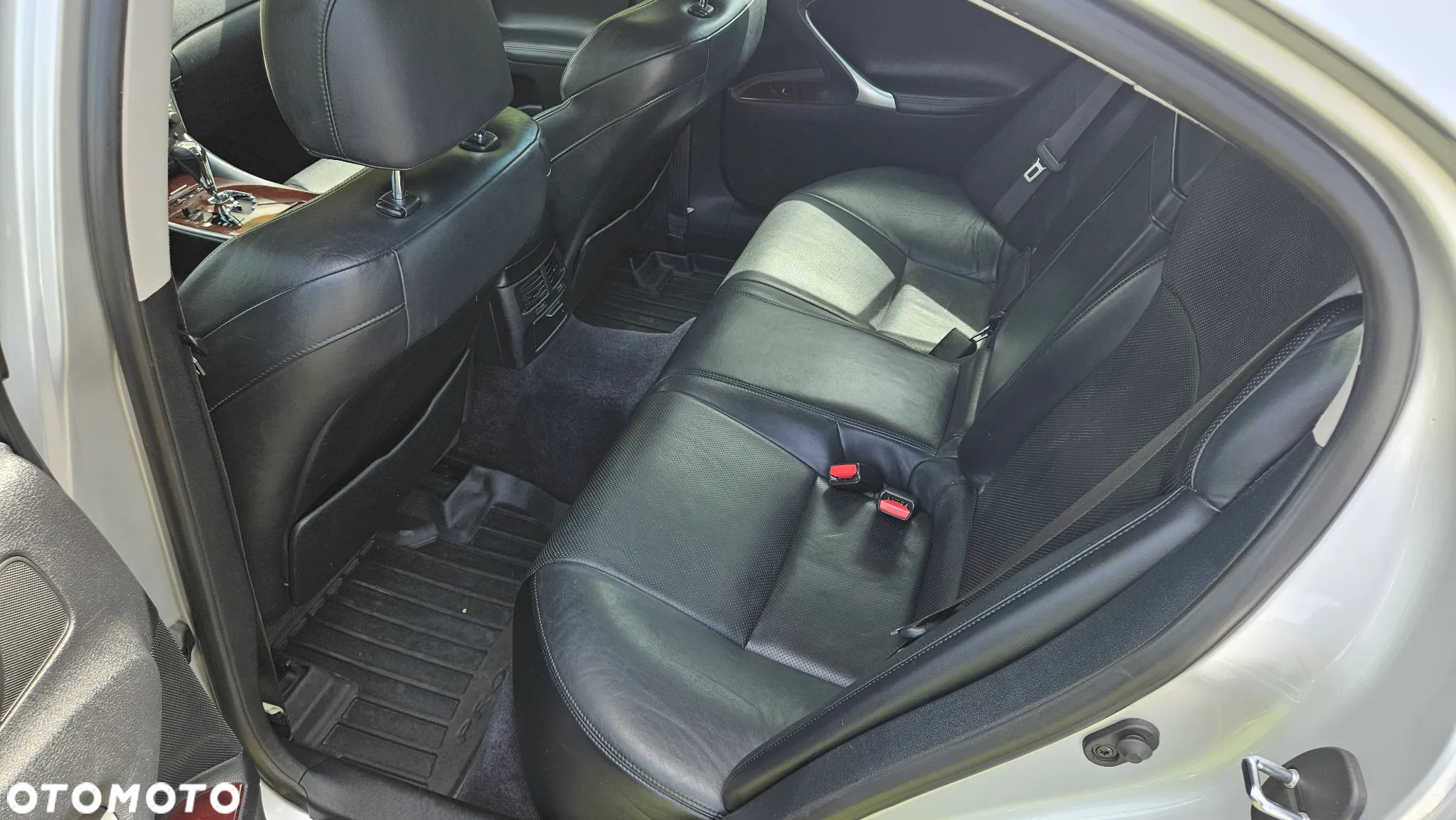 Lexus IS 250 Prestige - 21