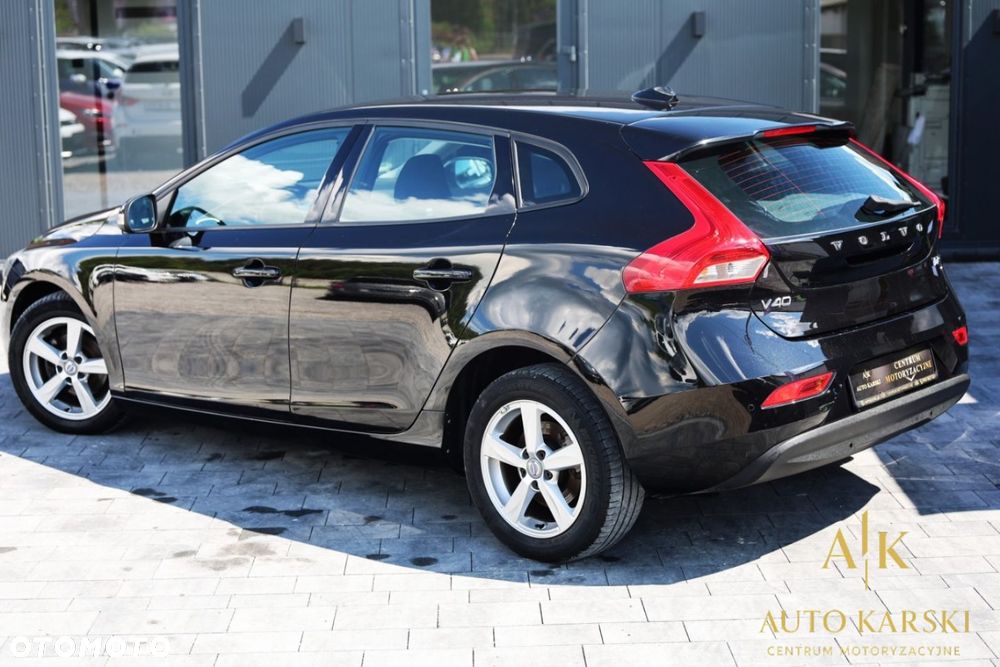 Volvo V40 - 22