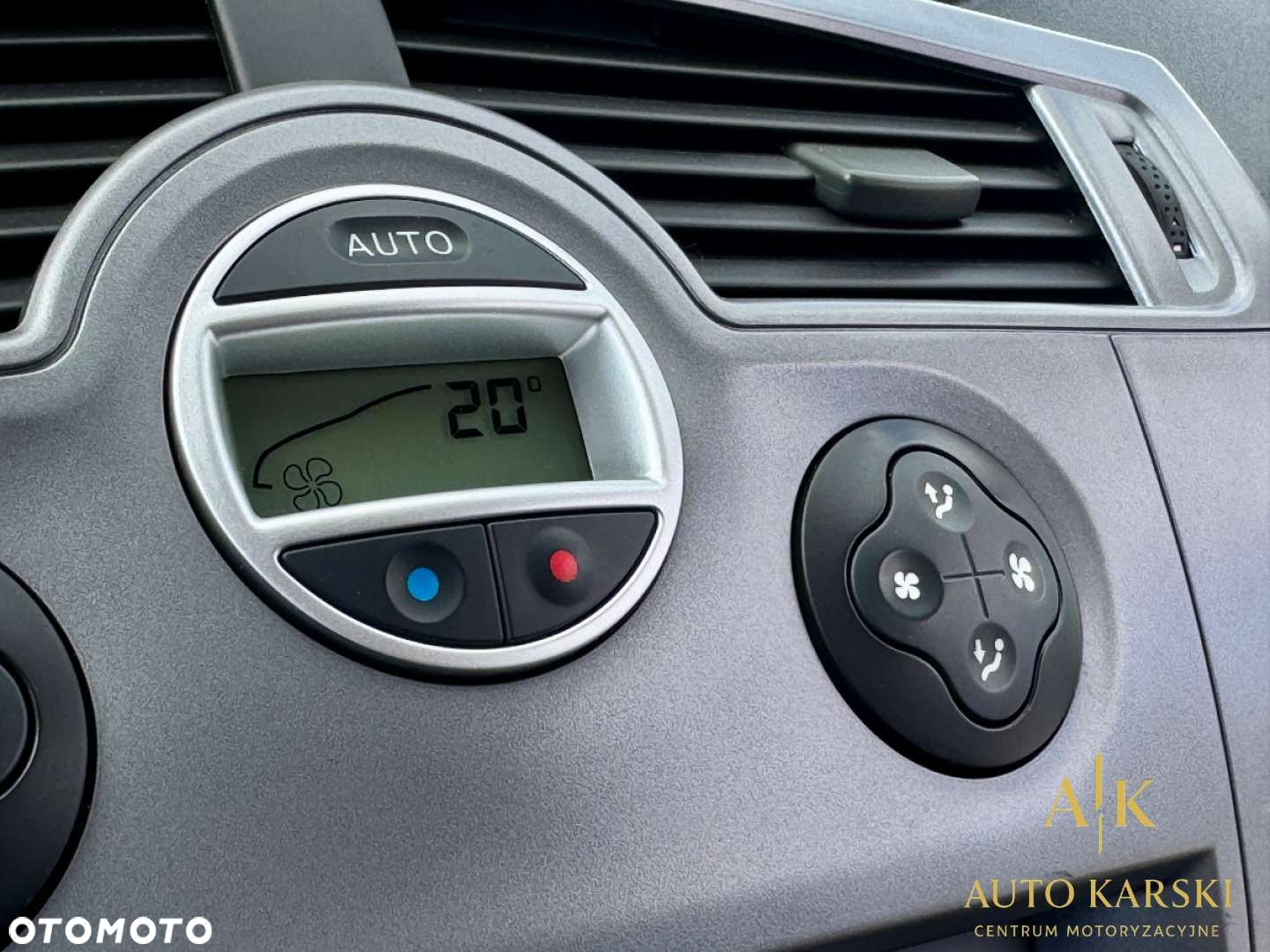 Renault Scenic - 22