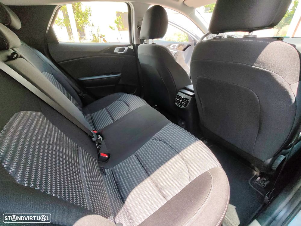 Kia XCeed 1.6 GDi PHEV Drive - 10