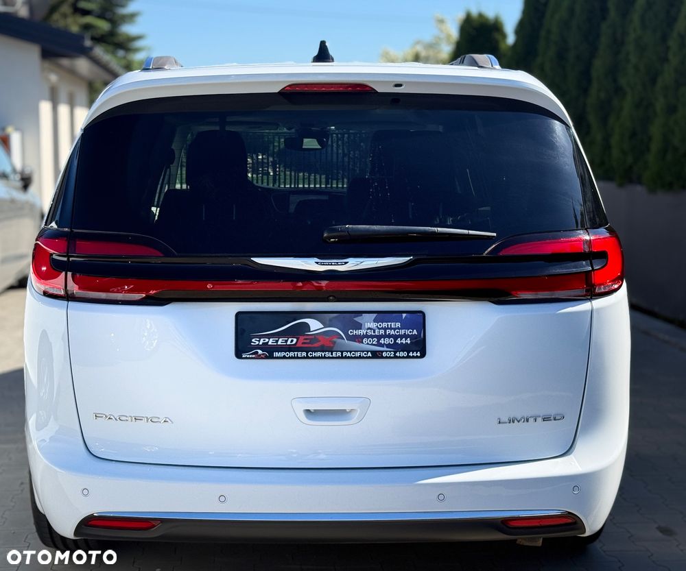 Chrysler Pacifica - 6