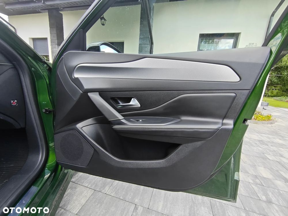 Peugeot 308 1.2 PureTech GT Pack S&S EAT8 - 14