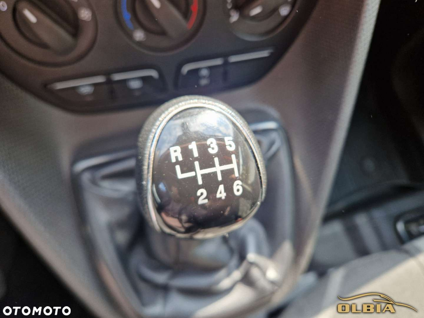 Ford Transit Connect - 30