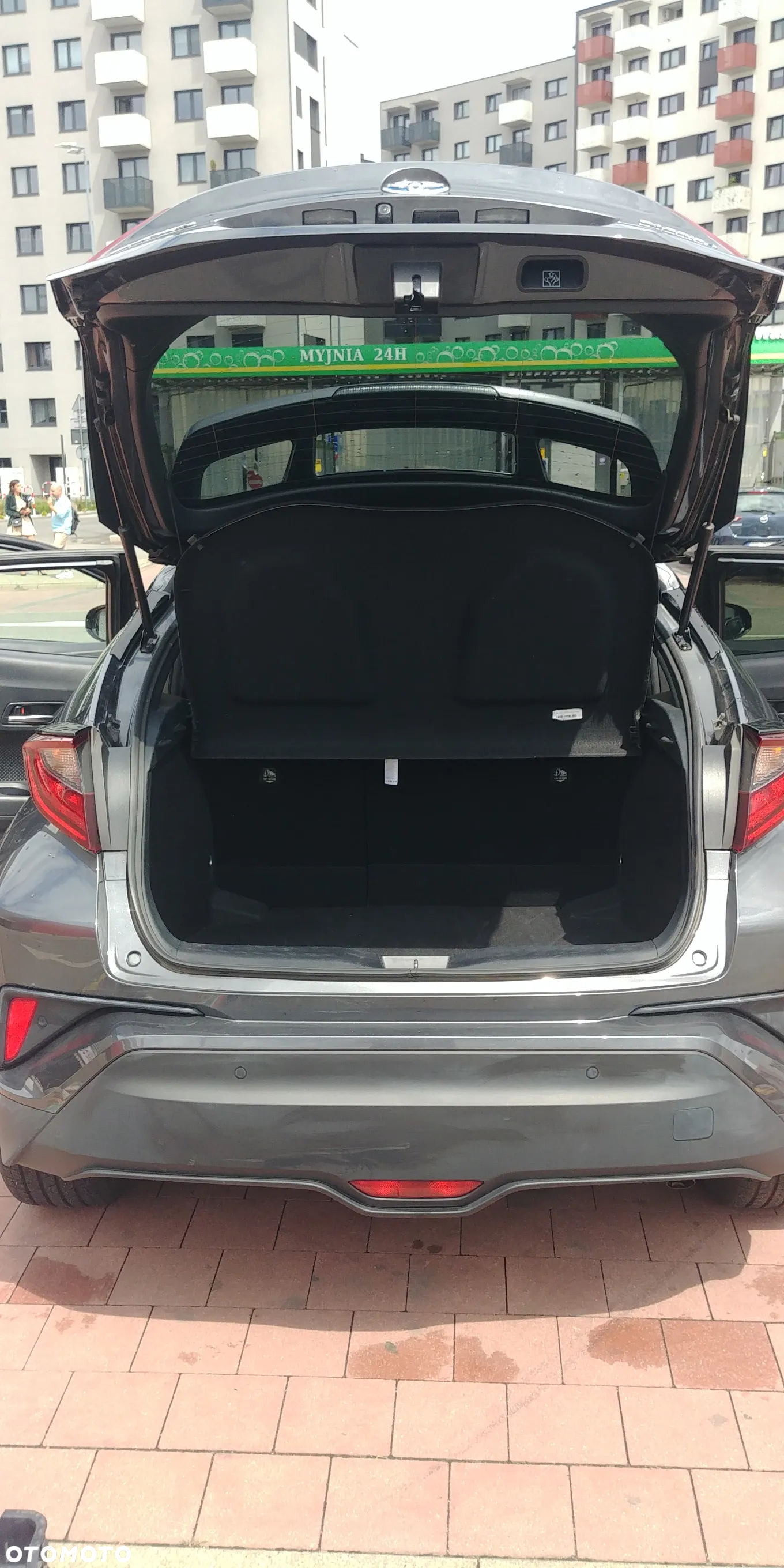 Toyota C-HR 1.8 Hybrid Style - 25