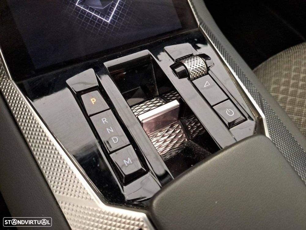 DS DS4 4 1.2 PureTech Trocadero EAT8 - 19