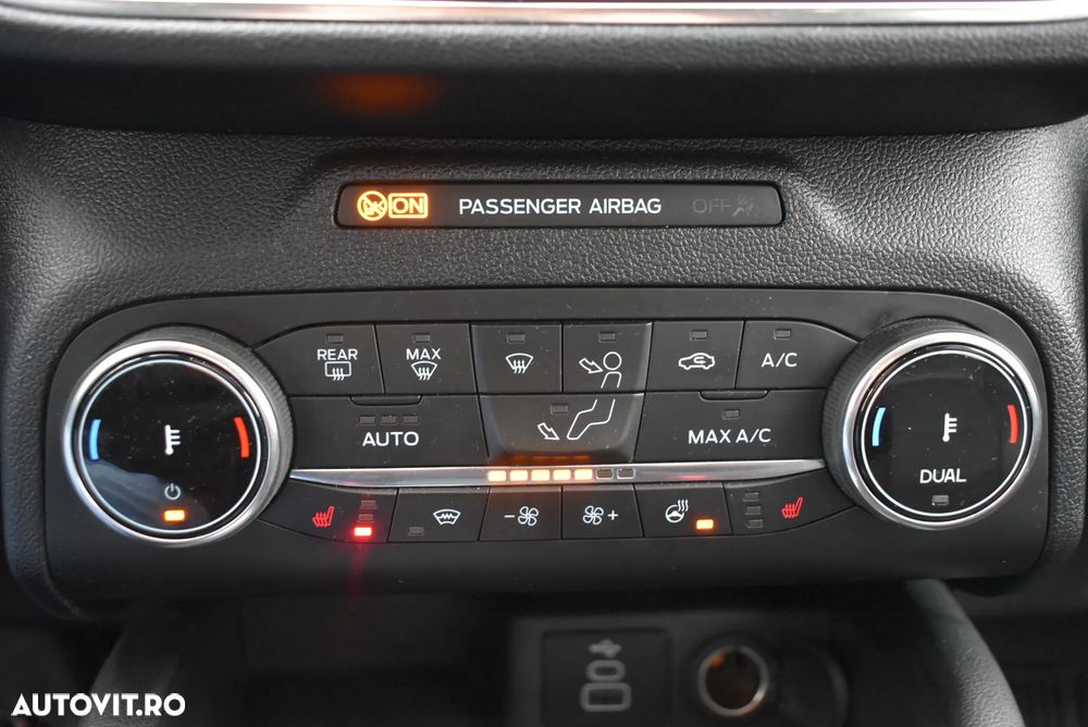 Ford Kuga 2.5 Duratec AWD FHEV Titanium - 22