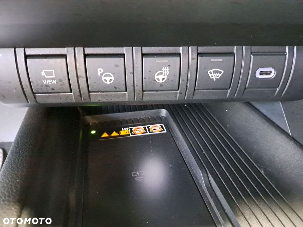 Toyota C-HR - 32