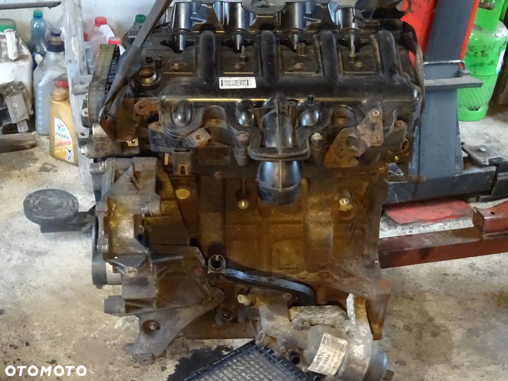 SILNIK 2,5 D G9UB630 OPEL VIVARO RENAULT TRAFIC PRIMASTAR BLOK SILNIKA MISKA OLEJOWA ROZRZĄD - 1