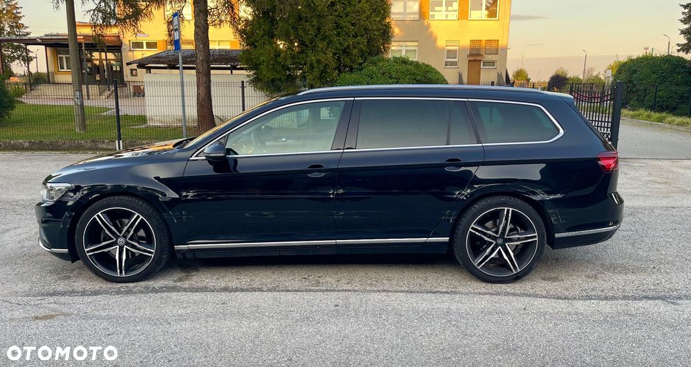 Volkswagen Passat 2.0 TDI Business DSG - 6