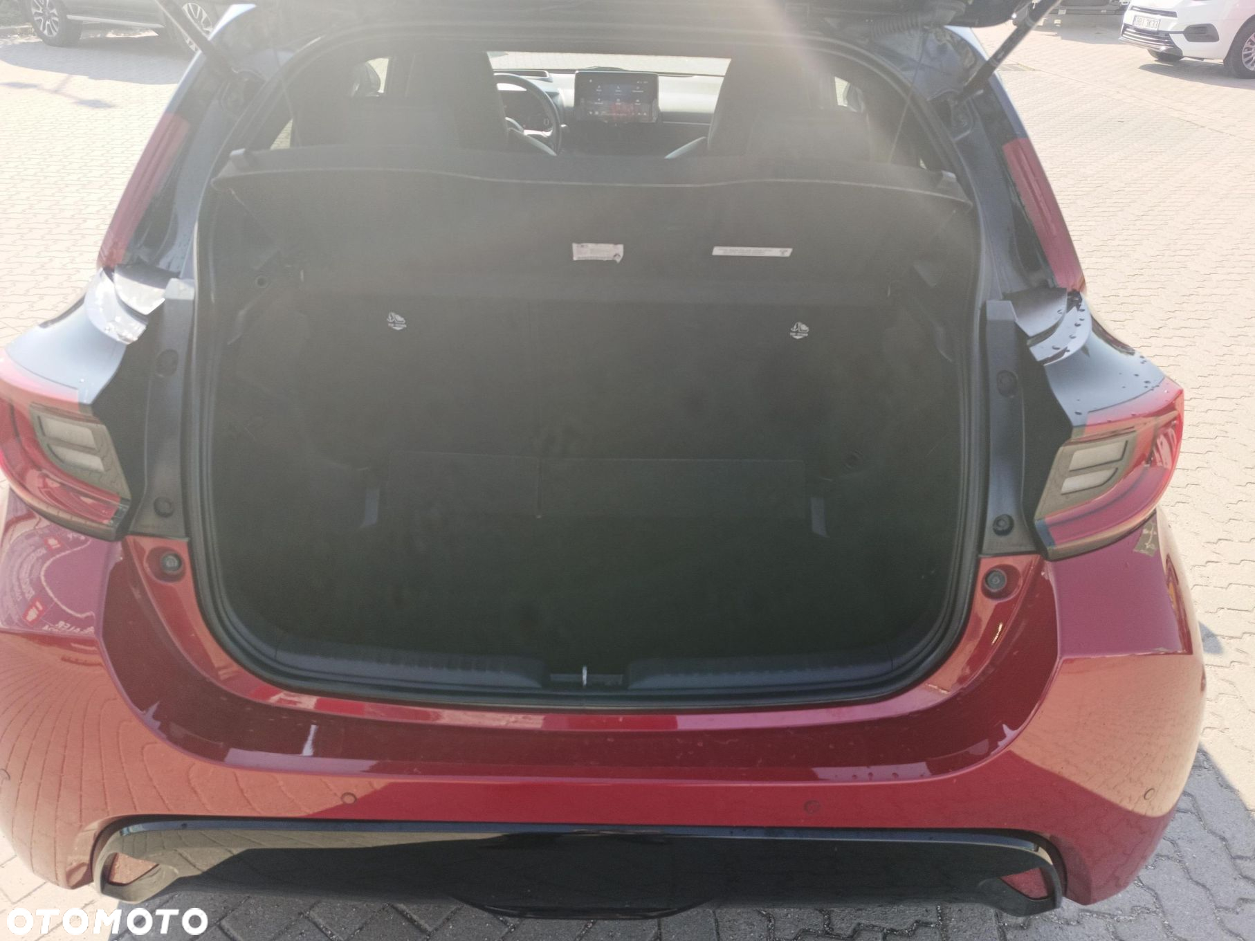 Toyota Yaris - 12