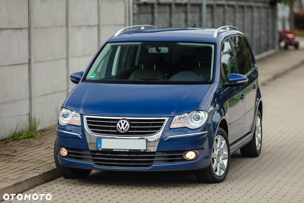 Volkswagen Touran 2.0 TDI DPF Highline - 2