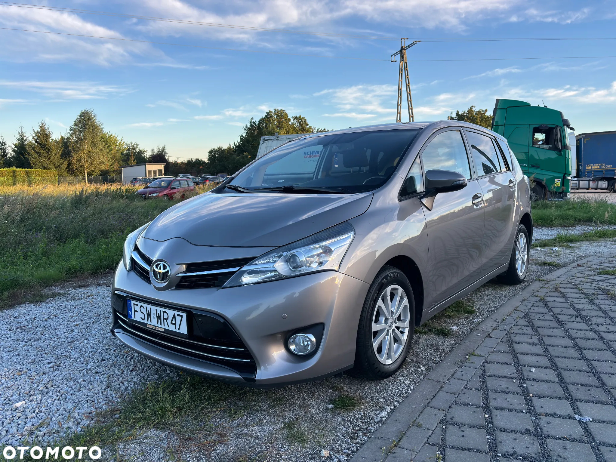 Toyota Verso 1.6 D-4D 5-Sitzer Start/Stop Edition S+ - 12