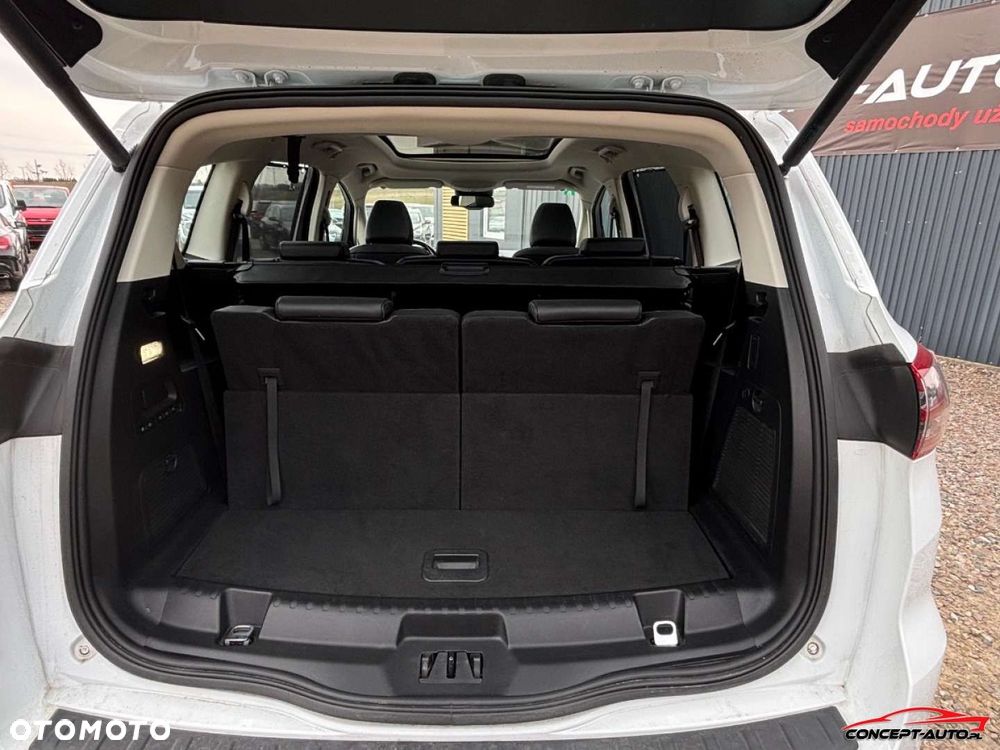 Ford S-Max - 38
