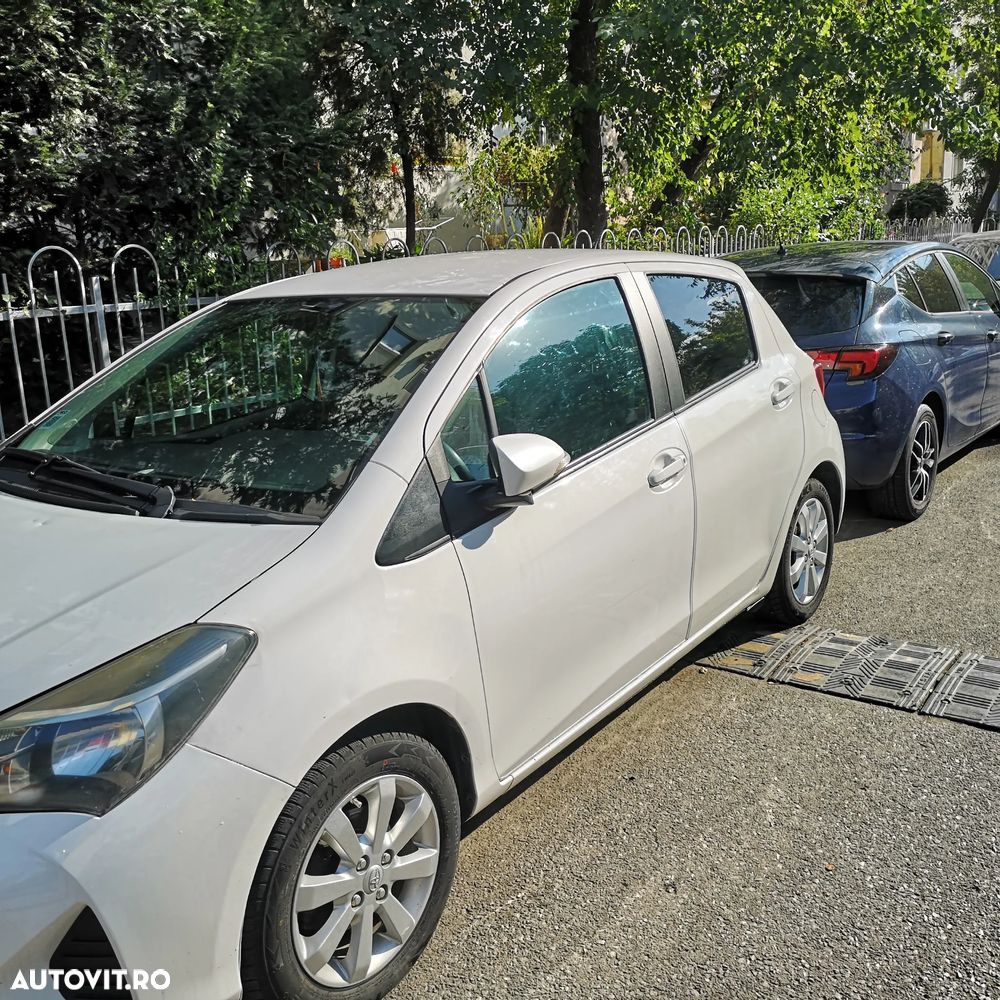 Toyota Yaris 1.3 VVT-i Luna - 4