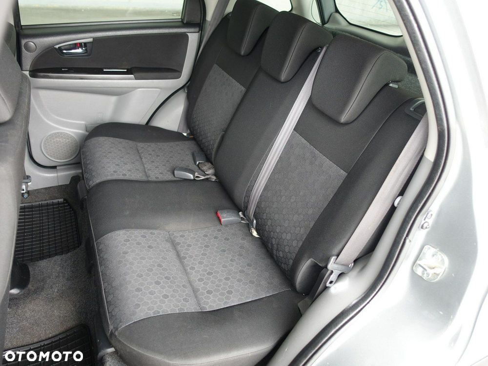 Suzuki SX4 1.6 VVT 4x4 Style - 17