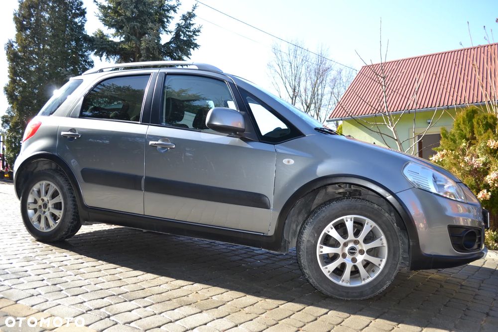 Suzuki SX4 S-Cross 1.6 Premium 4WD - 3