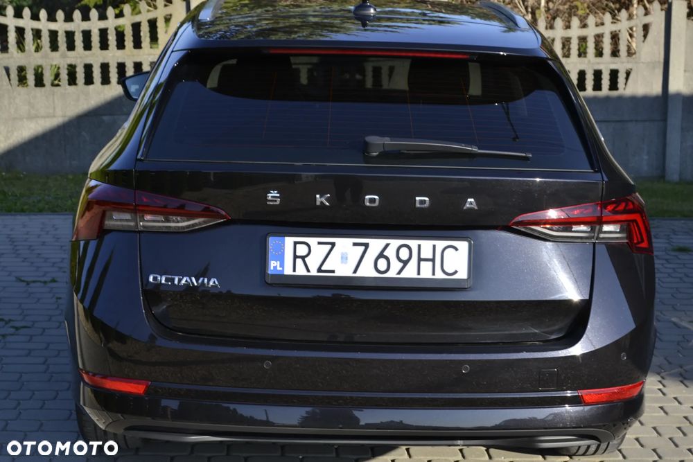 Skoda Octavia 2.0 TDI DSG Style - 18