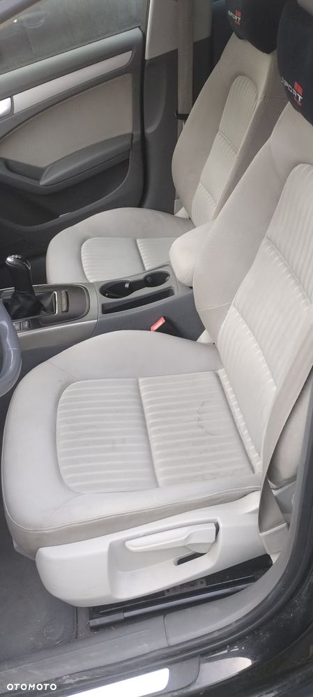 Audi A4 Limousine - 1