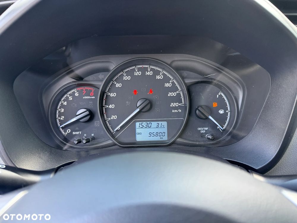 Toyota Yaris 1.0 Active EU6 - 11